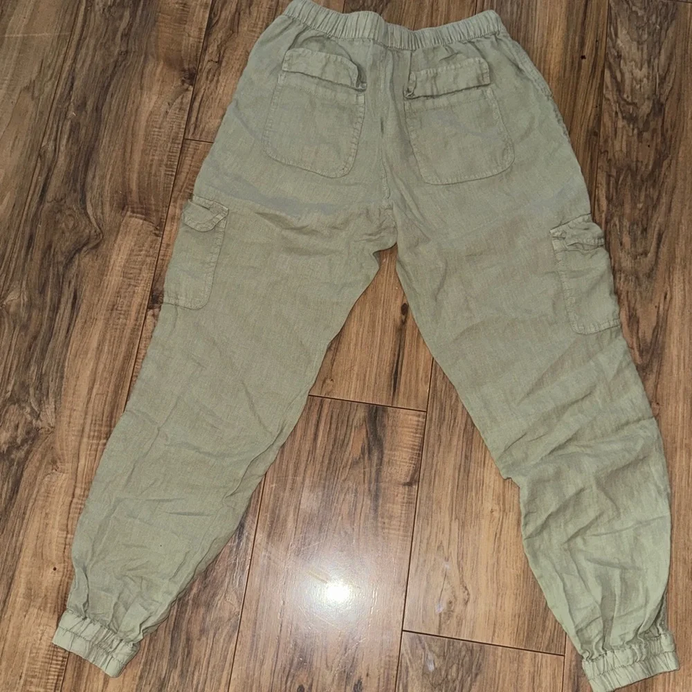 Nicole Miller Light Olive Cargo Joggers - Picture 5 of 6